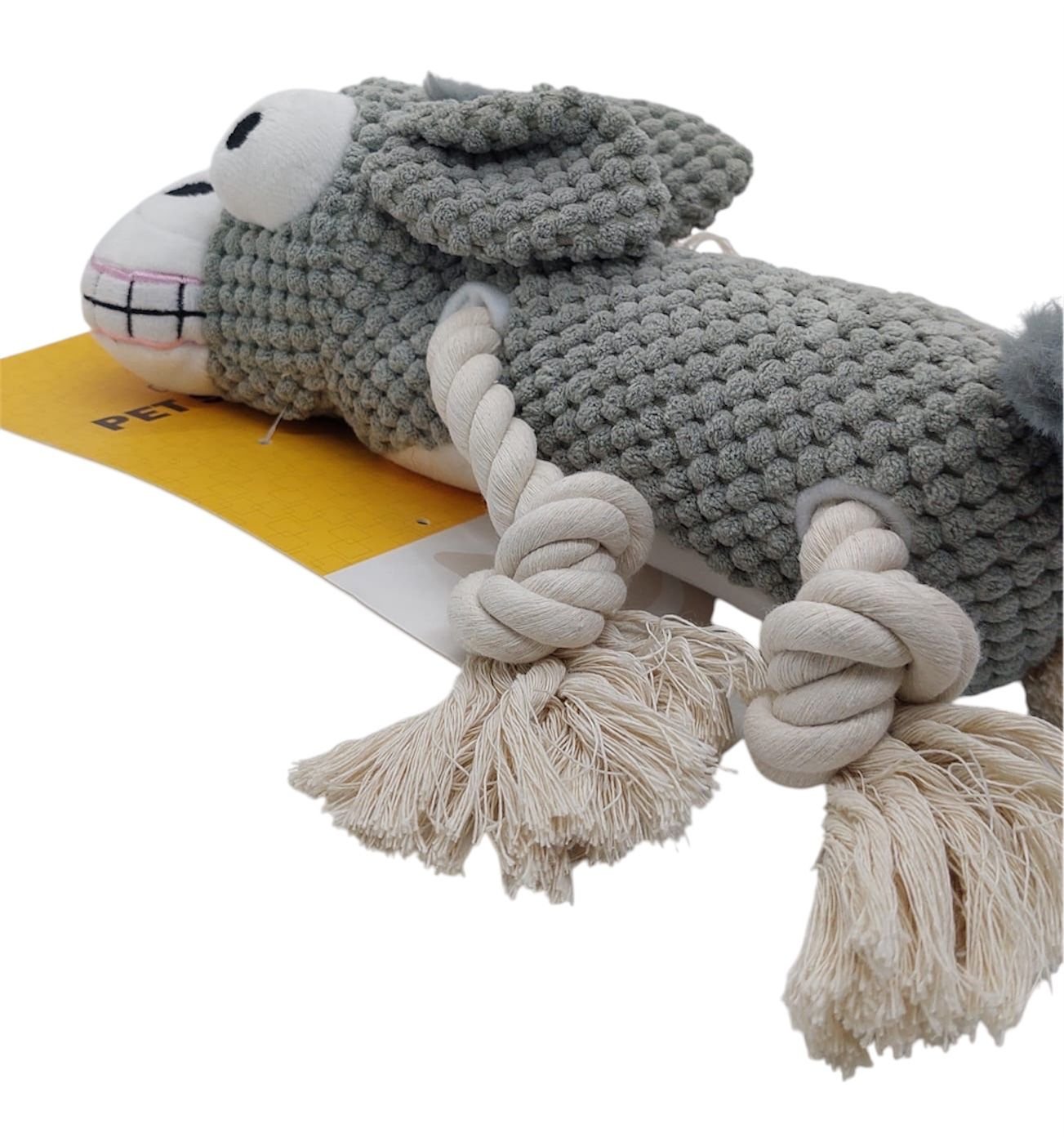 Peluche con patas de cuerda